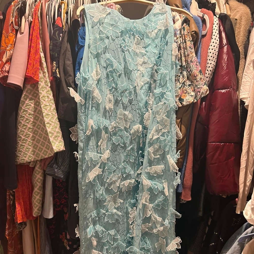 La vie style house blue maxi with white flowers